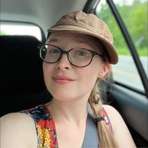 Meet your Posher, Emily